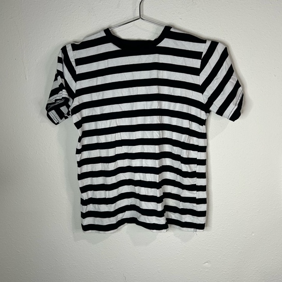 Other - Boys Black & White Striped T-Shirt Size 10/12 Short Sleeve Crew Neck